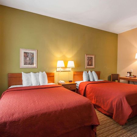 Quality Inn Joplin I-44 Экстерьер фото