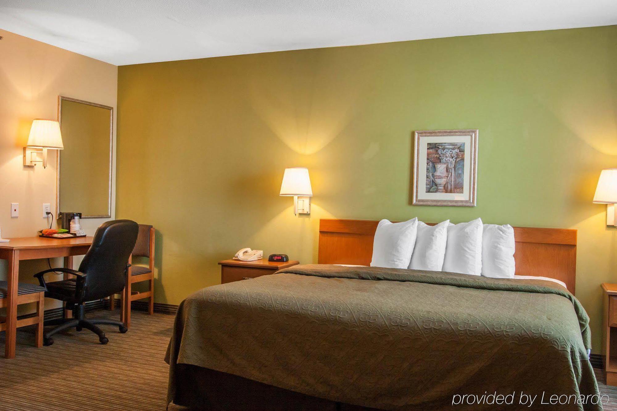 Quality Inn Joplin I-44 Экстерьер фото